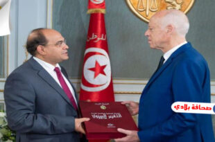 رئيس الهيئة التونسية لمكافحة الفساد يقدم لرئيس الدولة التقرير السنوي للهيئة لسنة 2018