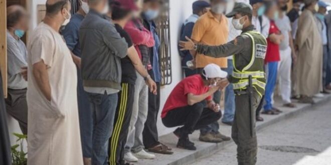 الازدحام على تحاليل كورونا بالدار البيضاء مند الرابعة صباحا ... وهذا هو ثمن التحليلة