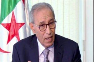 وزير النقل: خسائر مادية تصل الى 40 مليار دينار بالخطوط الجوية الجزائرية