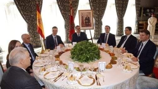 جلالة الملك يقيم مأدبة غداء على شرف رئيس الحكومة الإسبانية