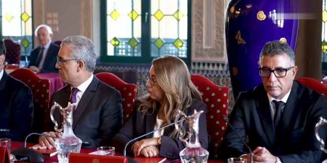 رئيسة الحكومة فاطمة الزهراء المنصوري تترأس أول اجتماع رسمي للحكومة الجديدة بالرباط